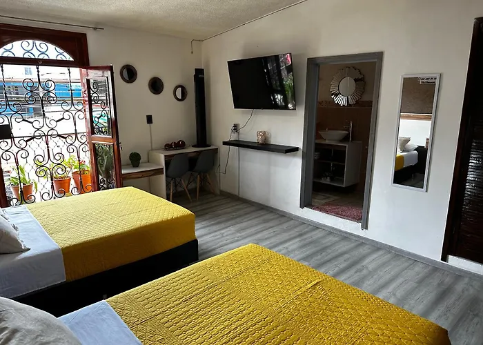 Casa Marin Framboyan